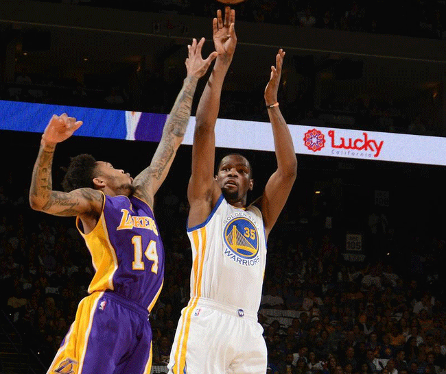 谁才是中超最佳边卫 成都的古尔能骑善射 申花马纳法能后场猛如虎