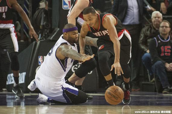 [英超]B席横敲中路 科瓦契奇远射梅开二度.